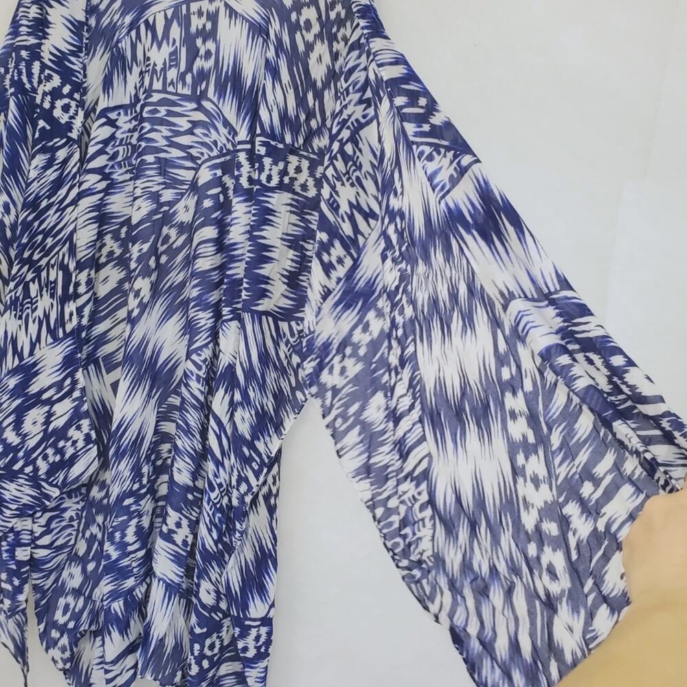 Michael Stars | Ruana Pattern Convertible Coverup - Picture 4 of 8